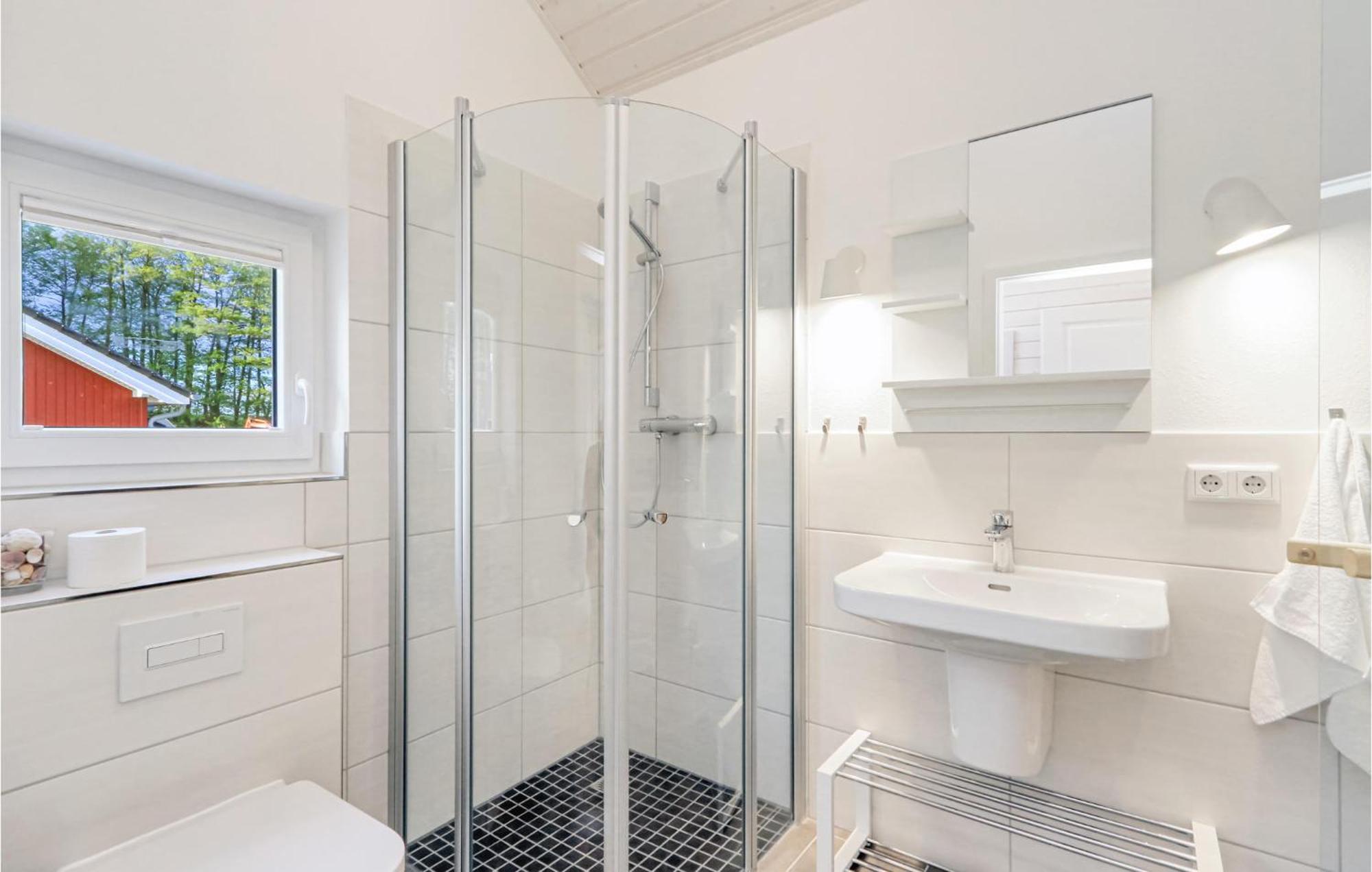 Stunning home in Krems II-Warderbrck with 2 Bedrooms, Sauna&WiFi Gols Exterior foto